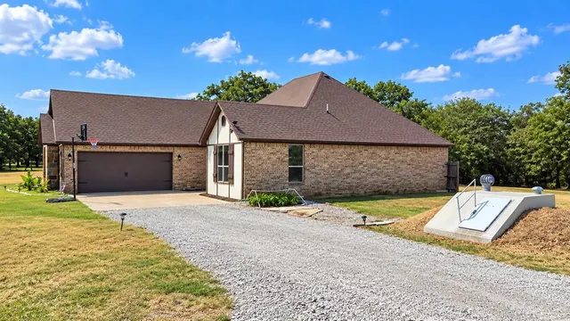 Photo 5 — 130 Quail Drive, Healdton, OK 73438