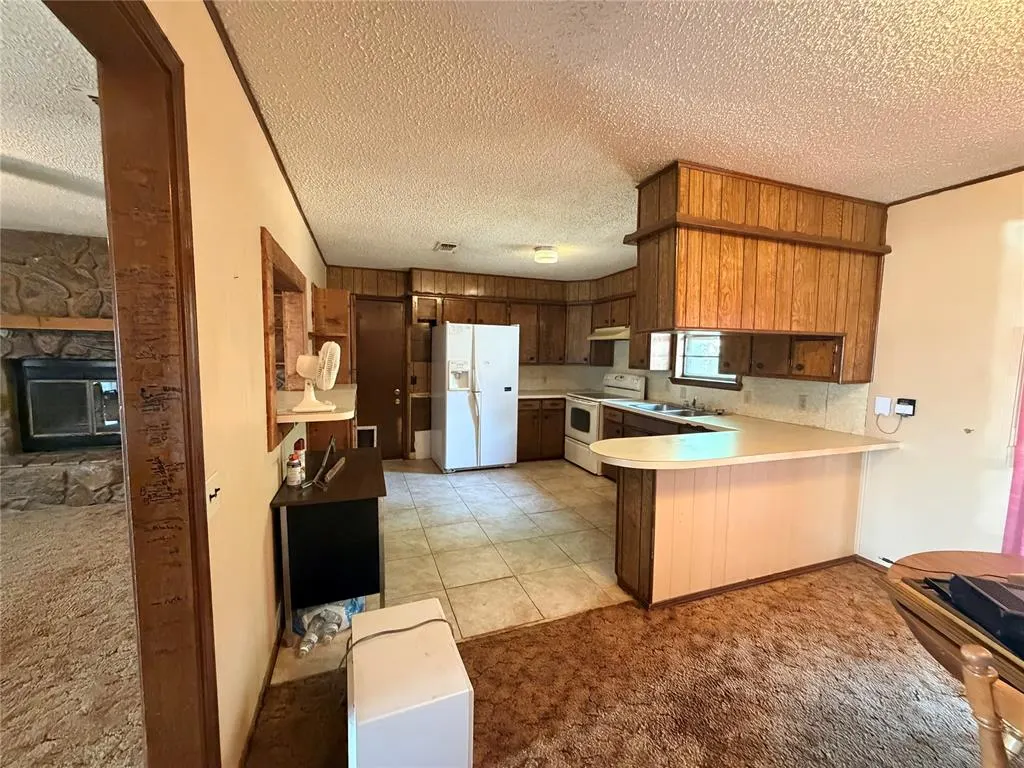 Photo 6 — 1104 Hillcrest Drive, Waurika, OK 73573