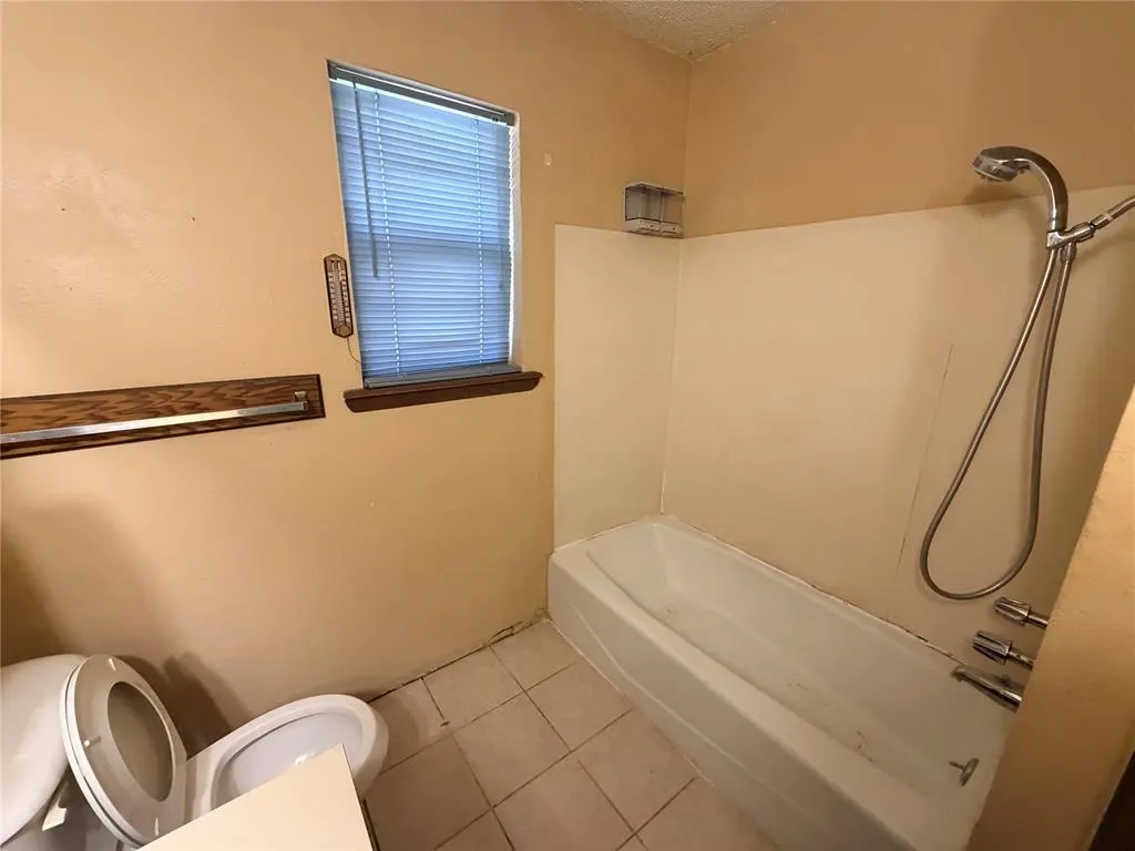 Photo 12 — 1104 Hillcrest Drive, Waurika, OK 73573