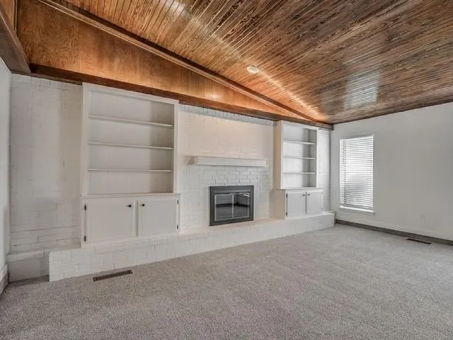 Photo 7 — 1819 Lakehurst Drive, Norman, OK 73071