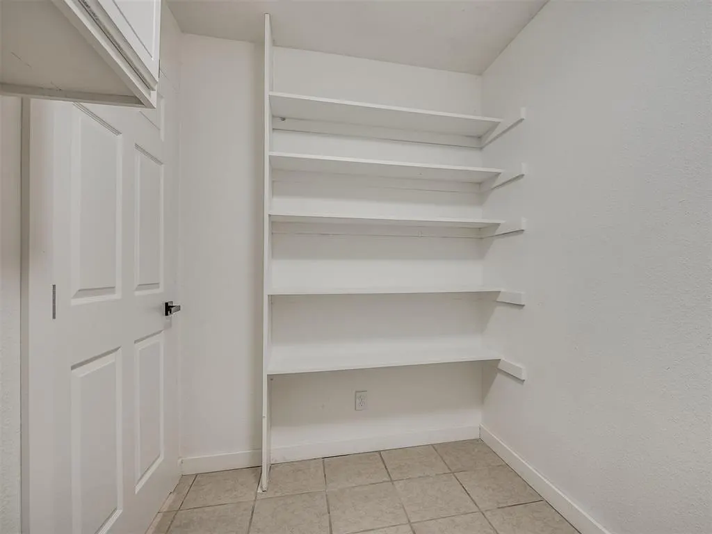 Photo 9 — 1819 Lakehurst Drive, Norman, OK 73071