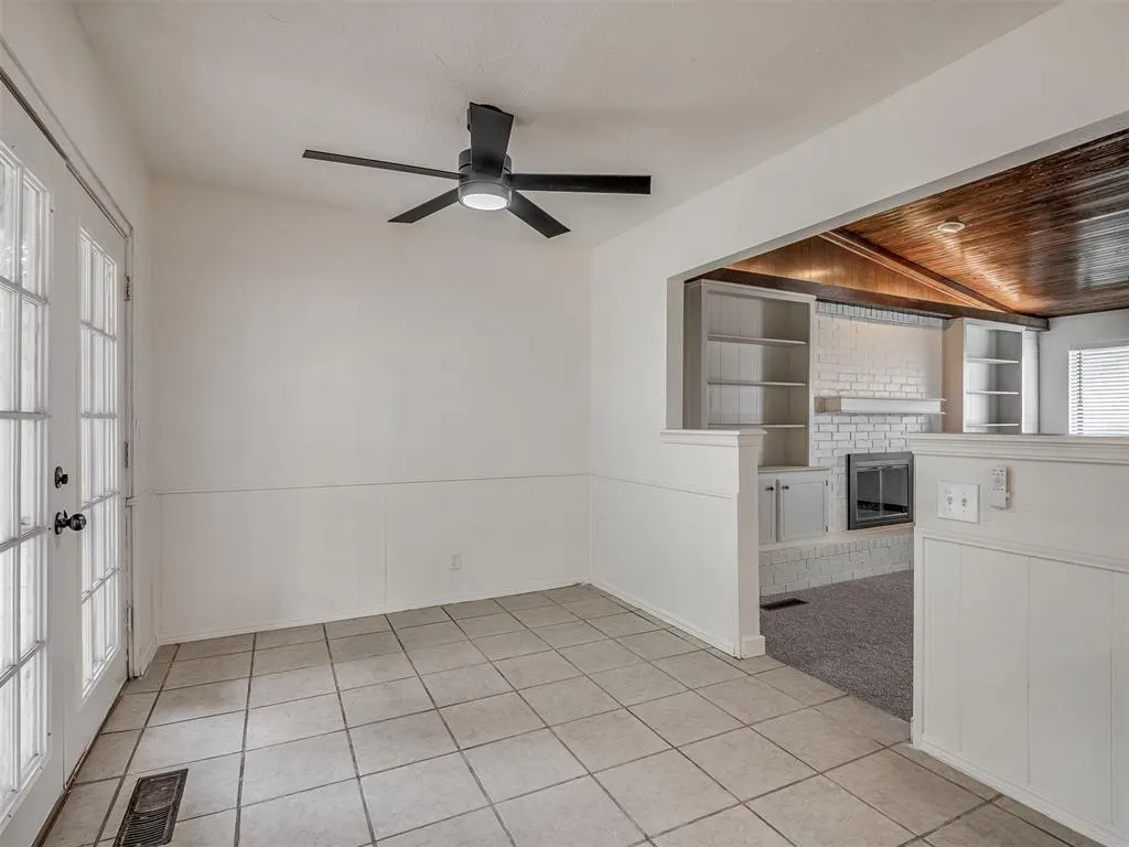 Photo 10 — 1819 Lakehurst Drive, Norman, OK 73071