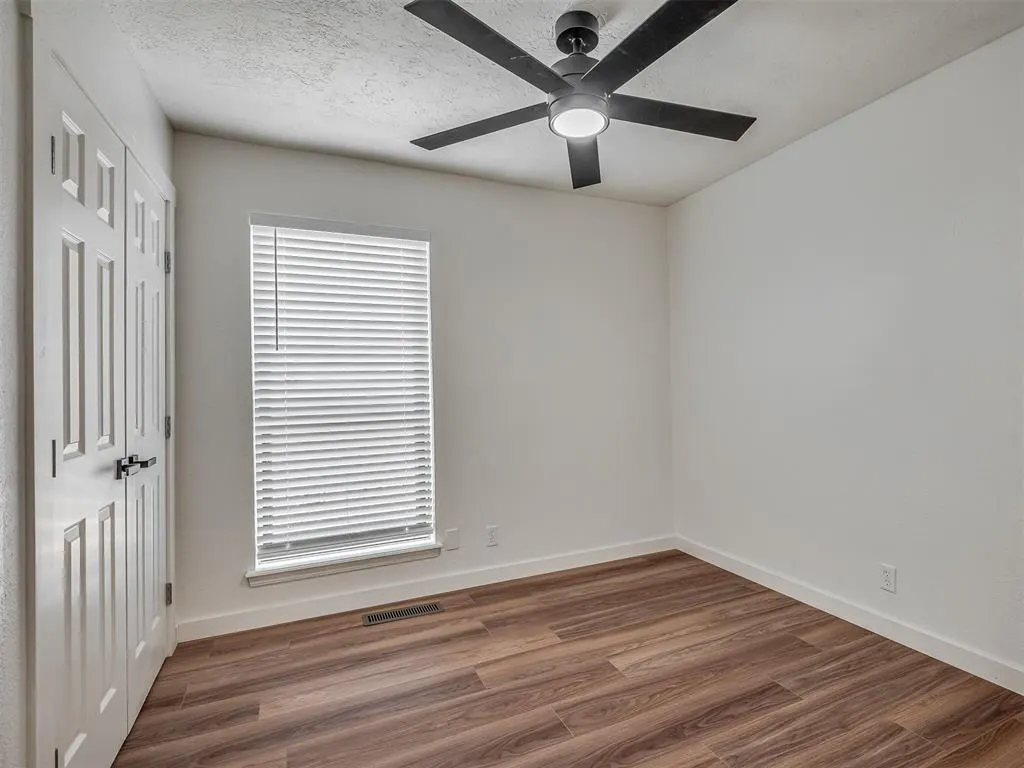 Photo 14 — 1819 Lakehurst Drive, Norman, OK 73071