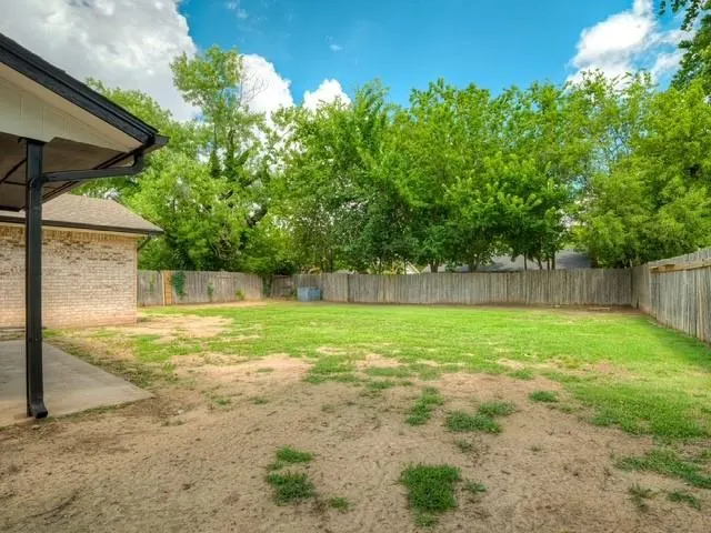 Photo 25 — 1819 Lakehurst Drive, Norman, OK 73071