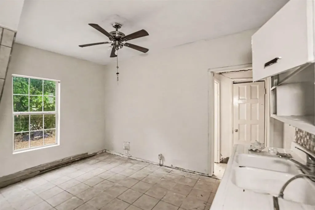 Photo 6 — 22 SE 23rd Street, Oklahoma City, OK 73129