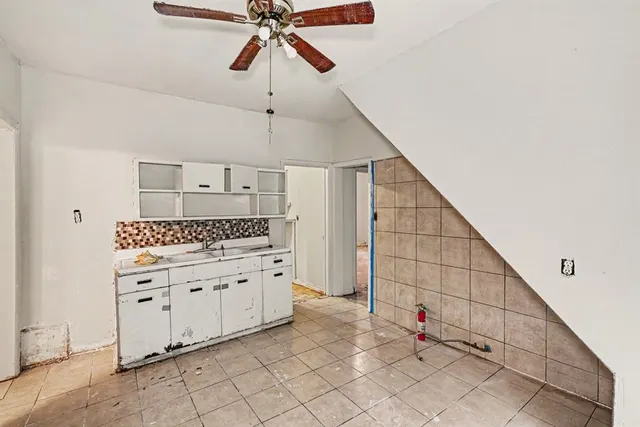 Photo 7 — 22 SE 23rd Street, Oklahoma City, OK 73129