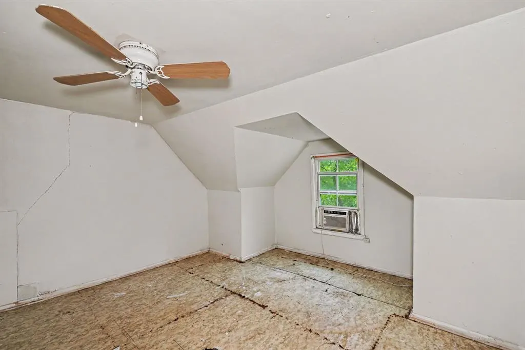 Photo 13 — 22 SE 23rd Street, Oklahoma City, OK 73129