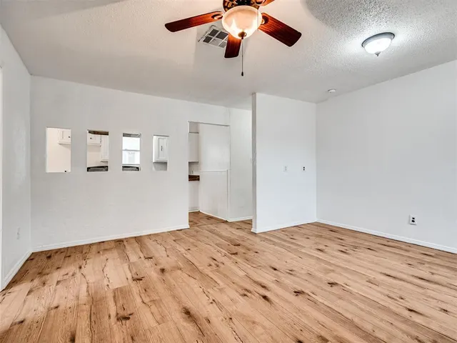 Photo 5 — 407 N Jefferson Avenue, Blanchard, OK 73010