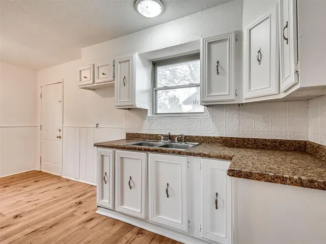 Photo 8 — 407 N Jefferson Avenue, Blanchard, OK 73010