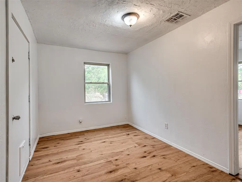 Photo 21 — 407 N Jefferson Avenue, Blanchard, OK 73010