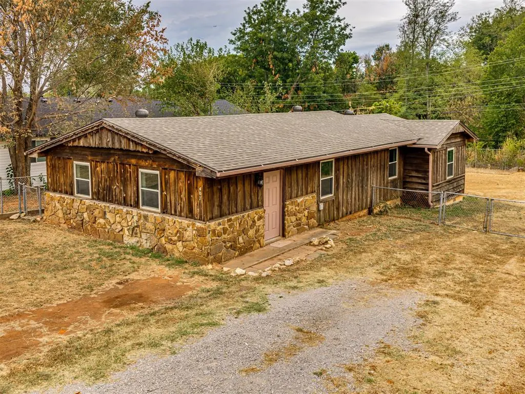 Front exterior — 407 N Jefferson Avenue, Blanchard, OK 73010