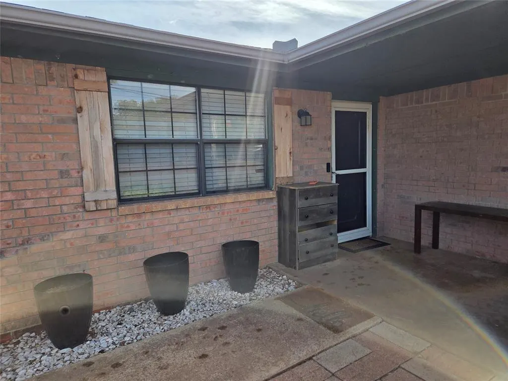 Photo 3 — 124 E Gardner Street, Pauls Valley, OK 73075