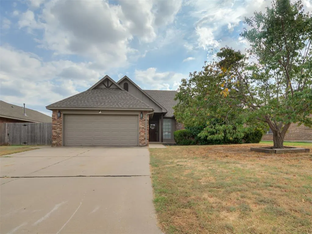 Photo 2 — 490 NE 23rd Terrace, Newcastle, OK 73065