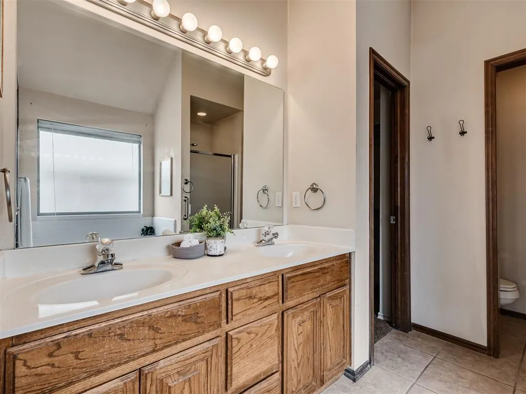 Photo 10 — 490 NE 23rd Terrace, Newcastle, OK 73065