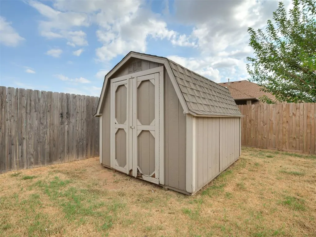 Photo 22 — 490 NE 23rd Terrace, Newcastle, OK 73065