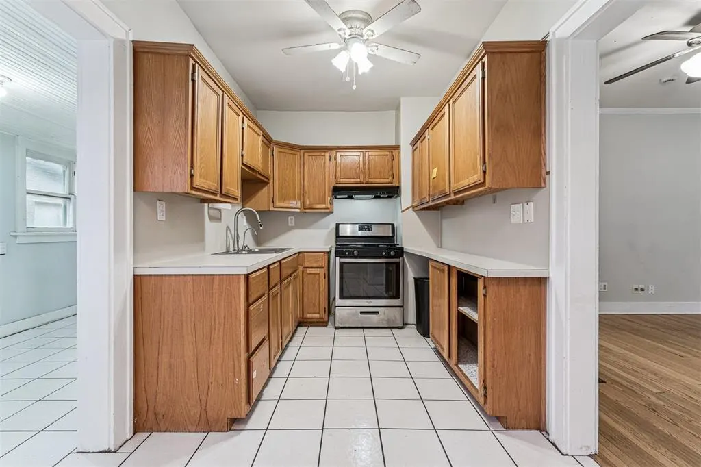 Photo 5 — 2809 W Park Place, Oklahoma City, OK 73107