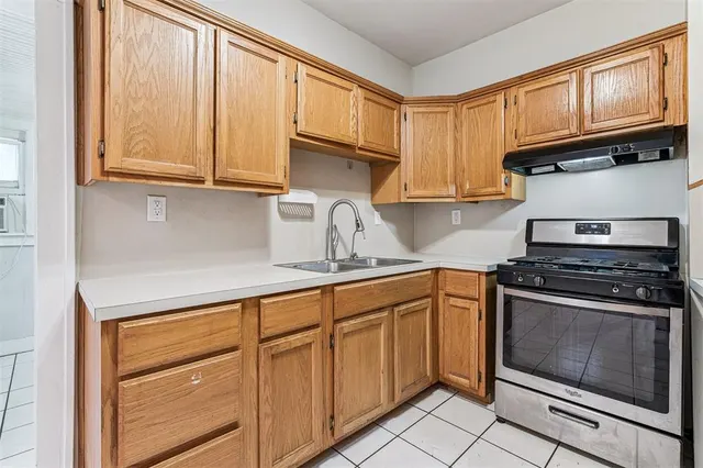 Photo 8 — 2809 W Park Place, Oklahoma City, OK 73107