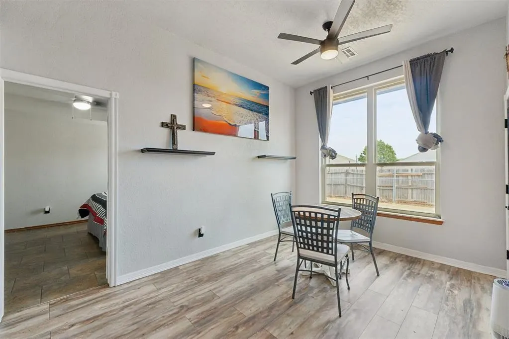 Photo 9 — 616 Madeline Lane, Moore, OK 73160