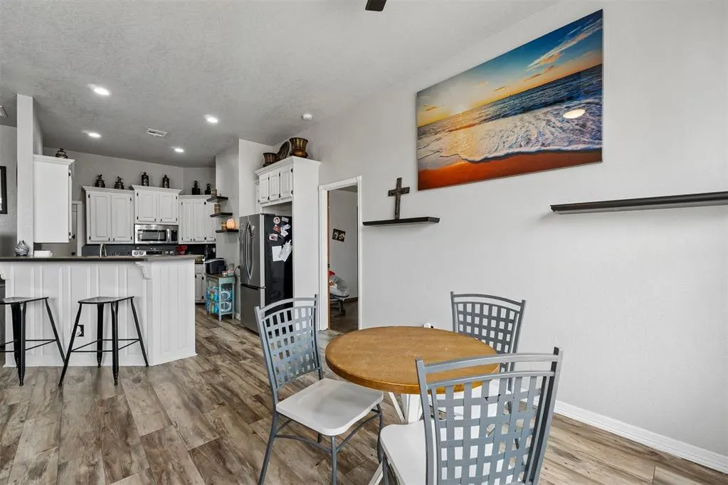 Photo 12 — 616 Madeline Lane, Moore, OK 73160