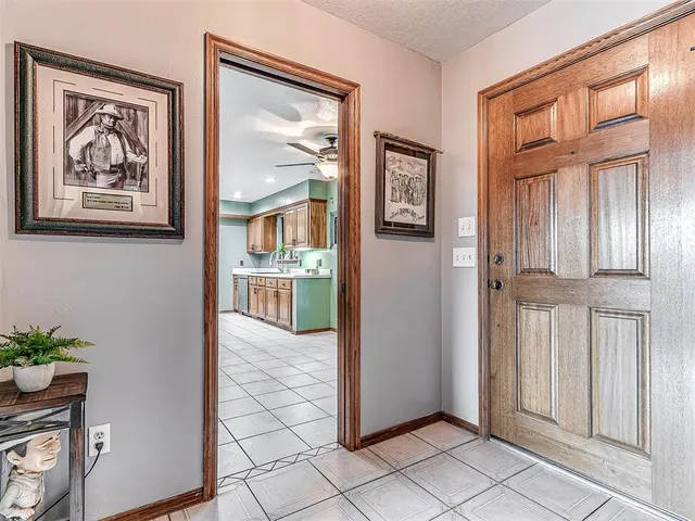 Photo 5 — 20383 N Council Road, Edmond, OK 73012