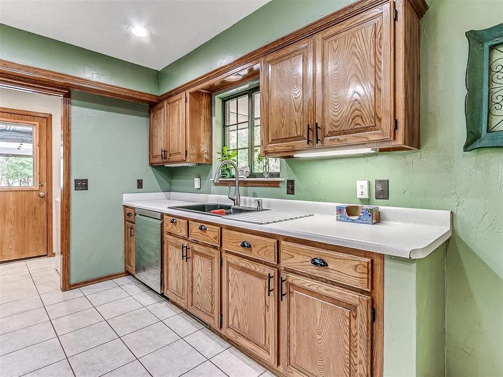 Photo 15 — 20383 N Council Road, Edmond, OK 73012