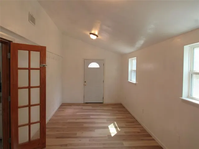 Photo 6 — 105 Stonewood Drive, Noble, OK 73068