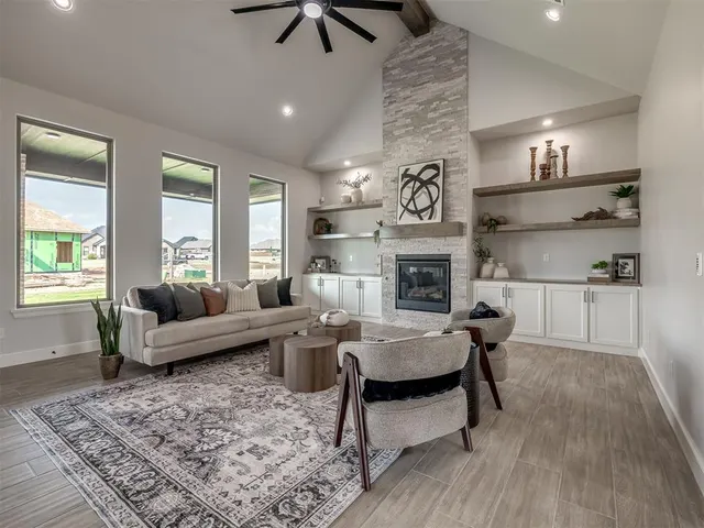 Photo 2 — 2237 W Cole Drive, Mustang, OK 73064