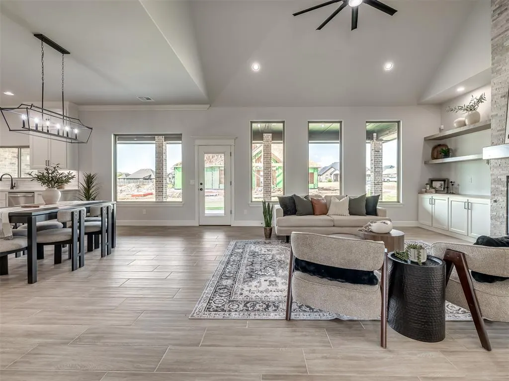 Photo 7 — 2237 W Cole Drive, Mustang, OK 73064