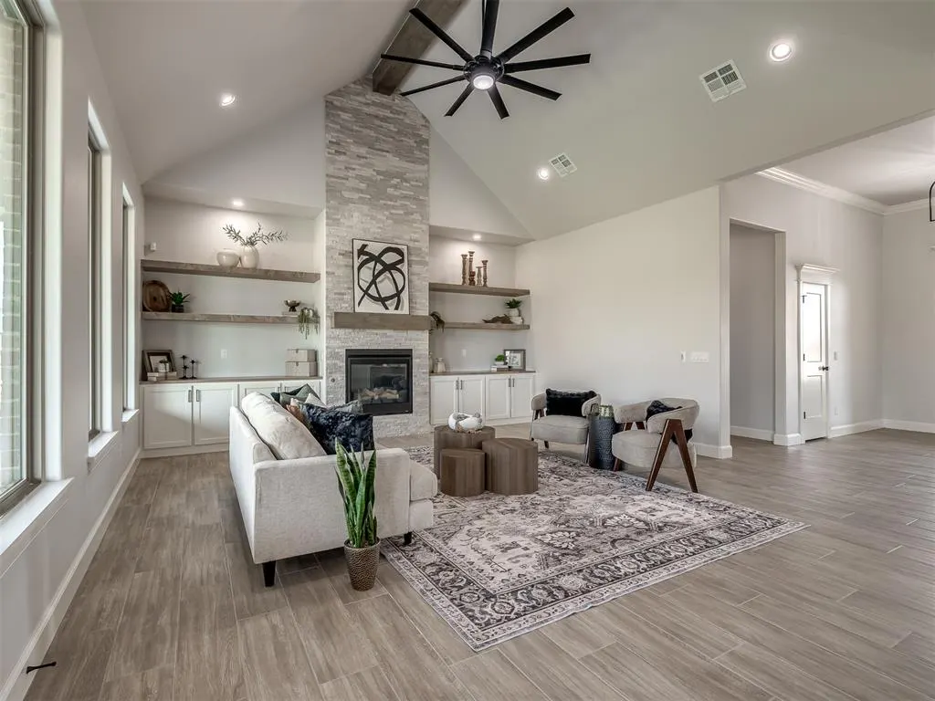 Photo 8 — 2237 W Cole Drive, Mustang, OK 73064