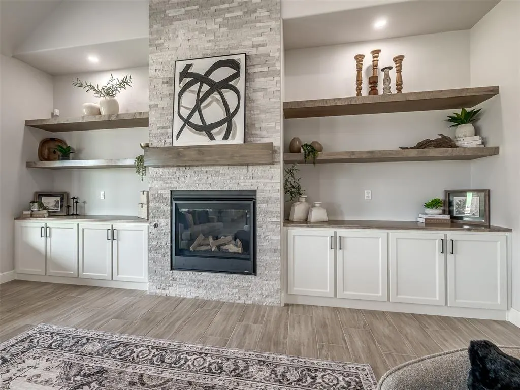 Photo 9 — 2237 W Cole Drive, Mustang, OK 73064