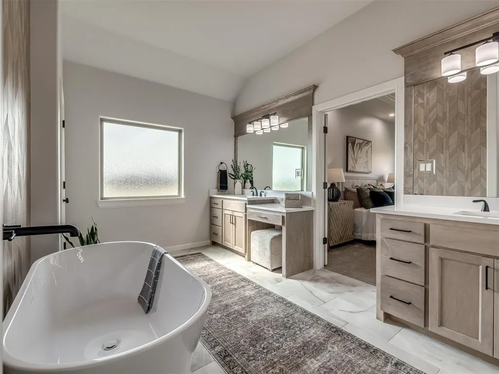 Photo 25 — 2237 W Cole Drive, Mustang, OK 73064