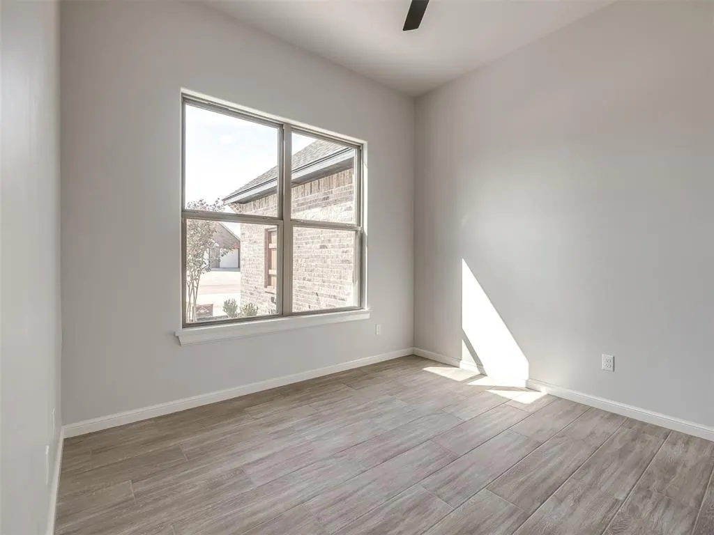 Photo 36 — 2237 W Cole Drive, Mustang, OK 73064