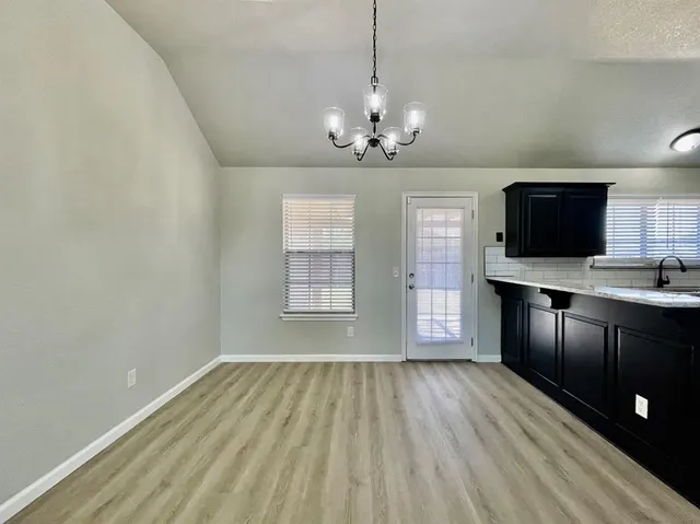 Photo 4 — 17505 Bronze Lane, Edmond, OK 73012