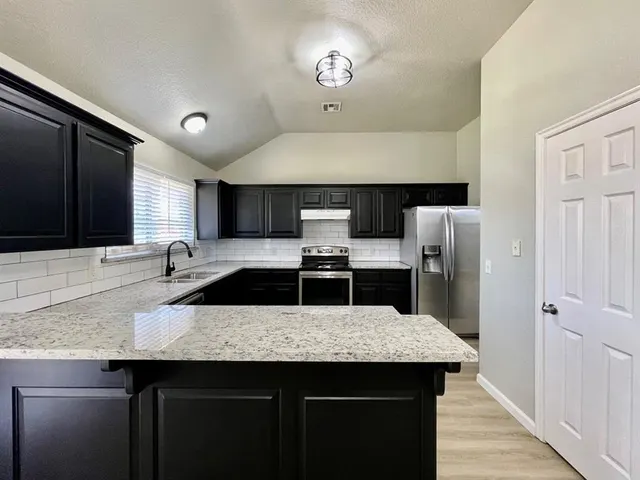 Photo 7 — 17505 Bronze Lane, Edmond, OK 73012