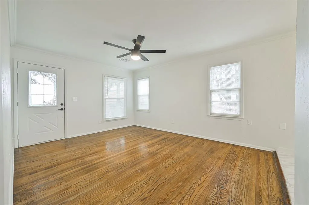 Photo 8 — 231 Russell Drive, Midwest City, OK 73110