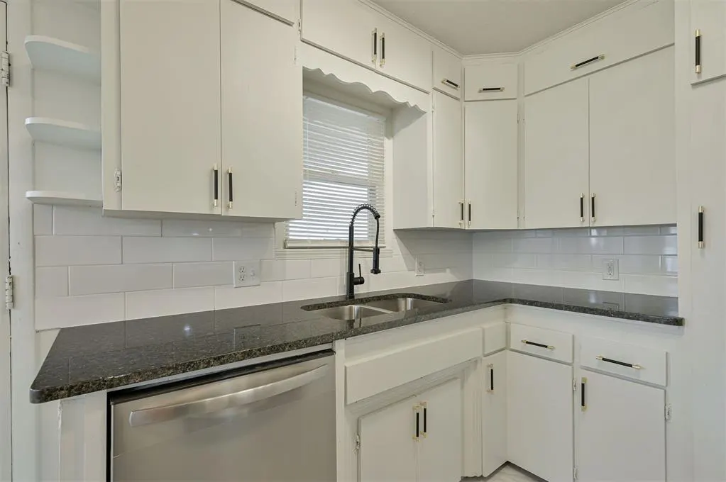 Photo 13 — 231 Russell Drive, Midwest City, OK 73110