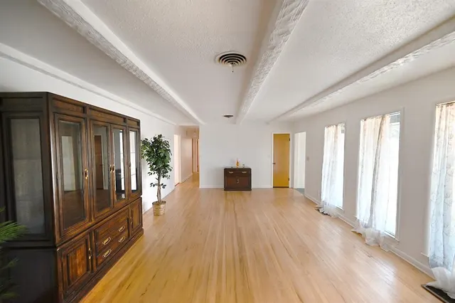 Photo 3 — 17 Hillcrest Street, Perry, OK 73077