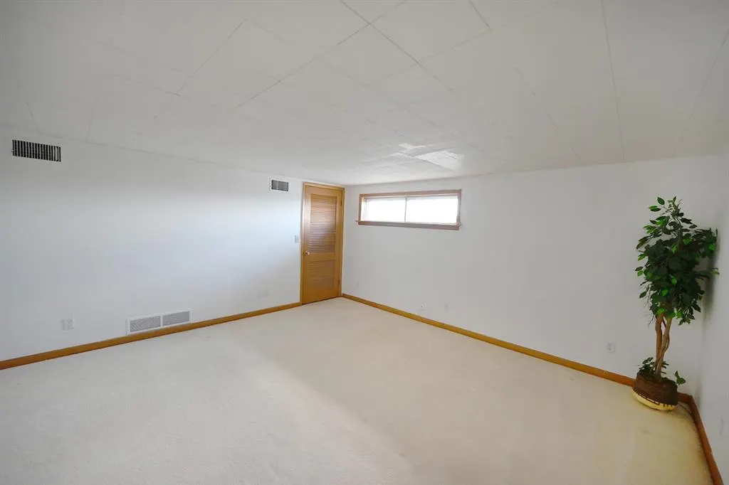 Photo 16 — 17 Hillcrest Street, Perry, OK 73077