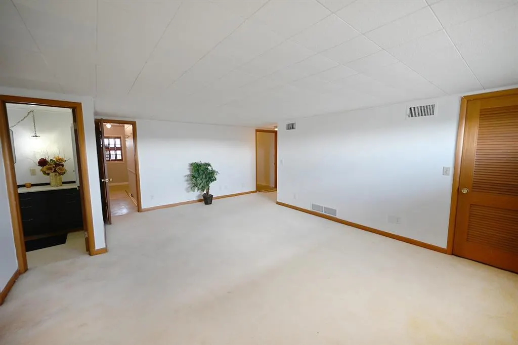 Photo 17 — 17 Hillcrest Street, Perry, OK 73077