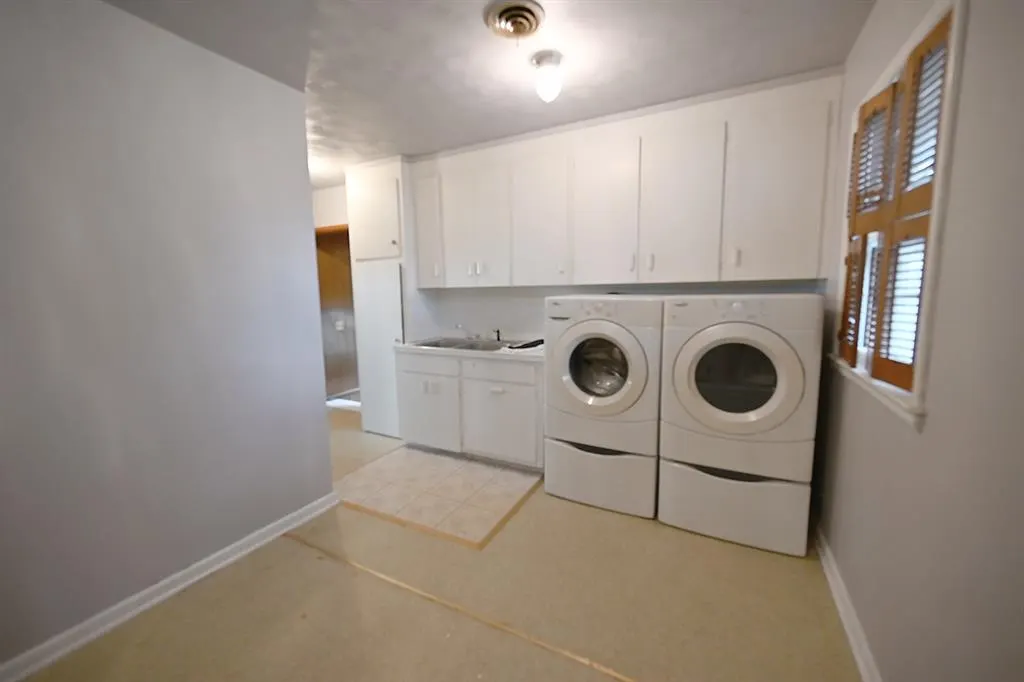 Photo 33 — 17 Hillcrest Street, Perry, OK 73077