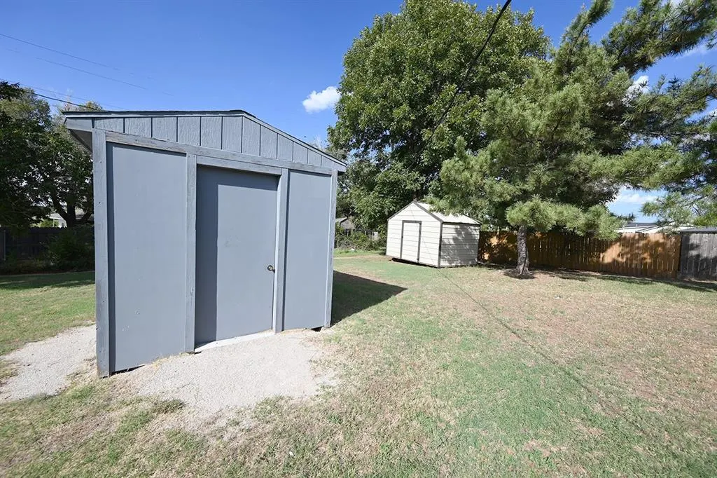 Photo 36 — 17 Hillcrest Street, Perry, OK 73077