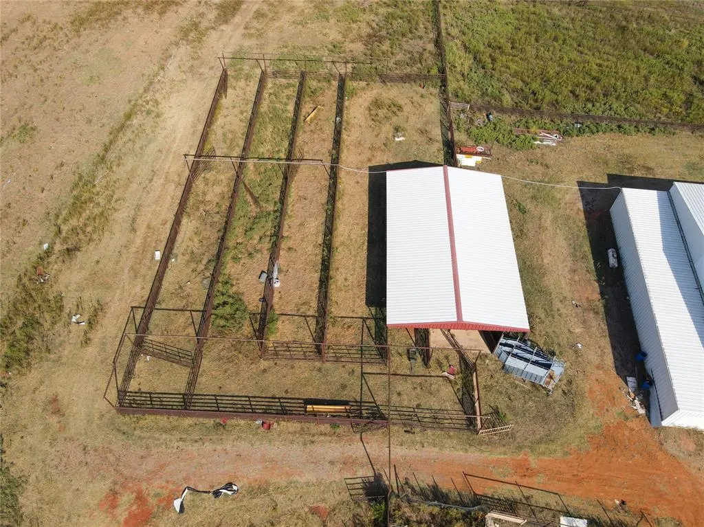 Photo 2 — E 800 Rd Road, Tryon, OK 74875