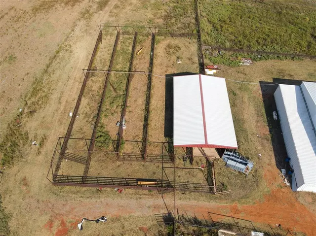Photo 2 — E 800 Rd Road, Tryon, OK 74875