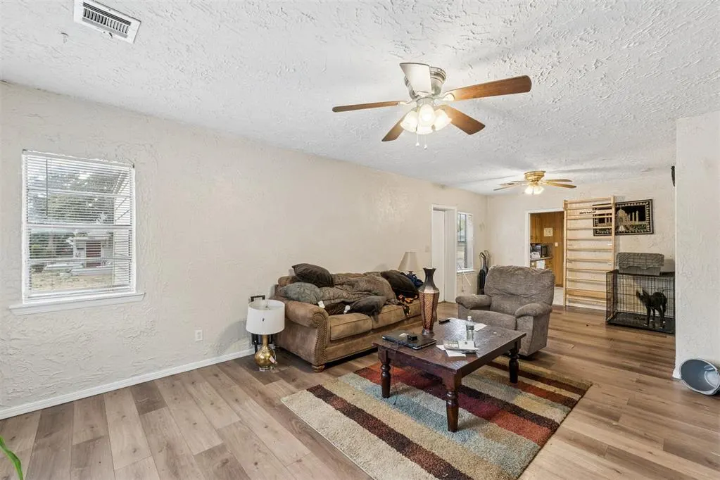 Photo 6 — 2935 NW 20th Street, Oklahoma City, OK 73107