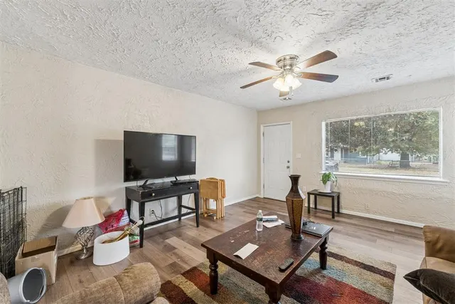 Photo 8 — 2935 NW 20th Street, Oklahoma City, OK 73107