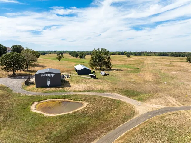 Photo 5 — 800 W Pryor Avenue, Pocola, OK 74902