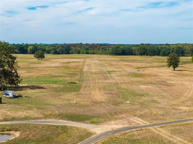 Photo 6 — 800 W Pryor Avenue, Pocola, OK 74902