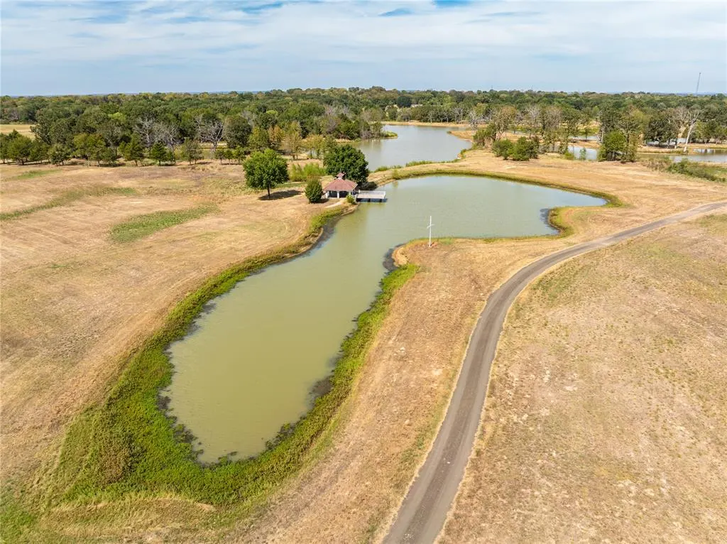 Photo 7 — 800 W Pryor Avenue, Pocola, OK 74902