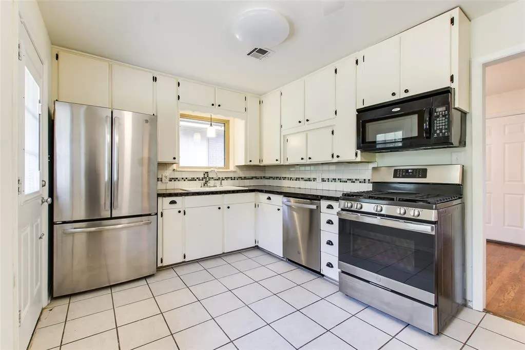 Photo 5 — 2929 N Utah Avenue, Oklahoma City, OK 73107
