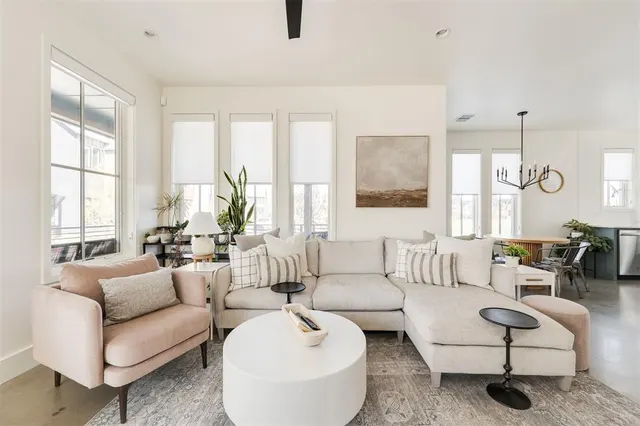 Photo 5 — 1725 Oso Avenue, Oklahoma City, OK 73108